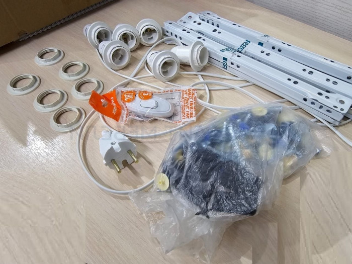 Стол косметический с подсветкой Сура, дуб сонома