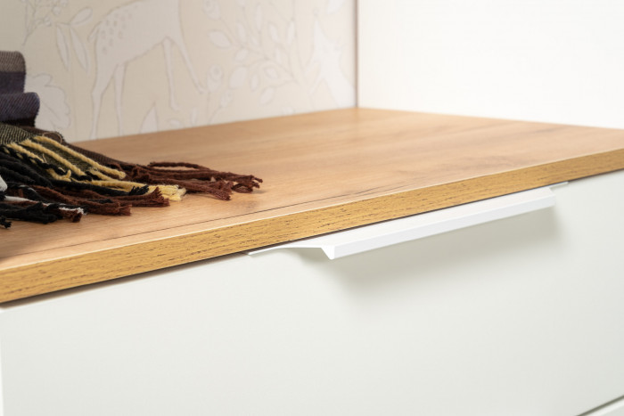 Октава Прихожая 04, цвет белый шагрень/дуб крафт золотой/фасады МДФ белый шагрень, ШхГхВ 194,7х35,4х197 см.